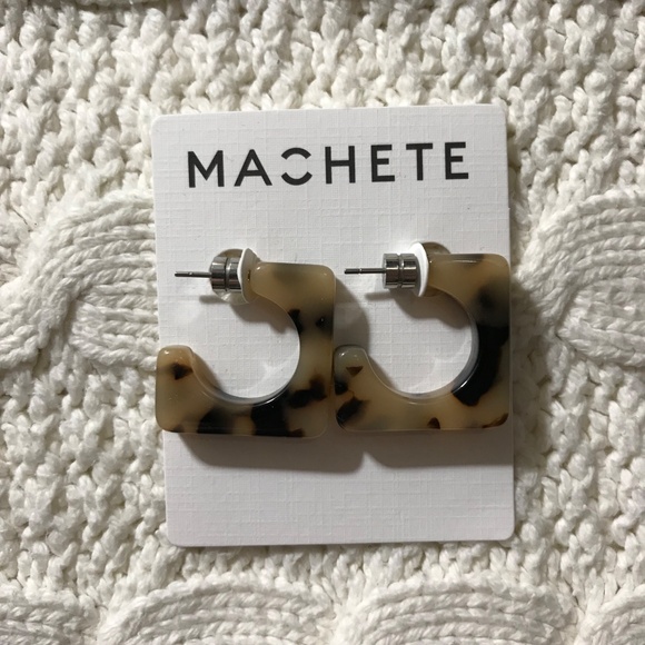 NWT Machete Acetate ‘Atlas’ Hoops in Blonde Tortoise - Picture 3 of 4